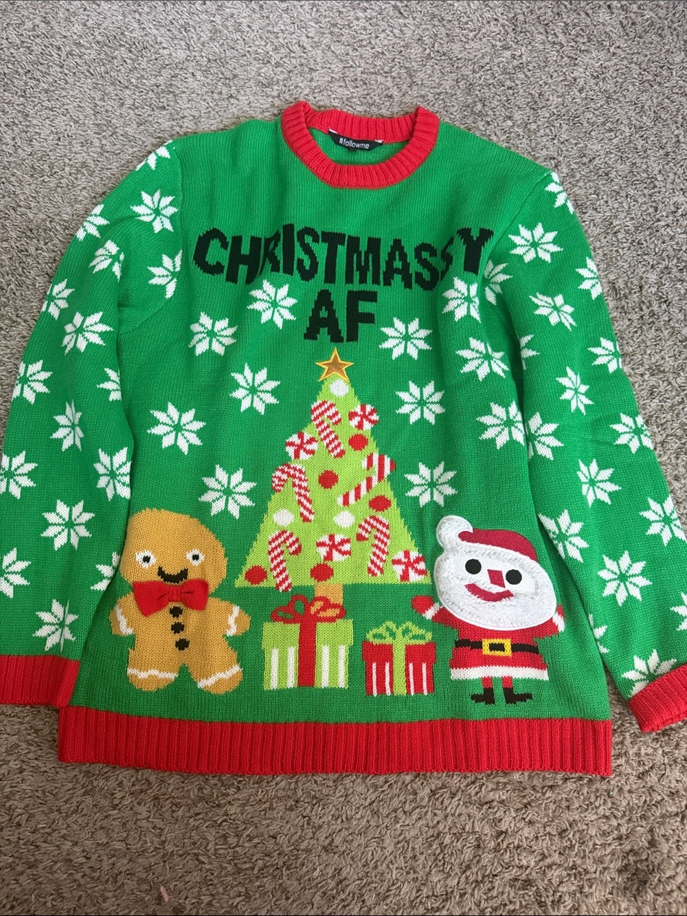 Followme Holiday Crewneck Sweater with Festive Graphic